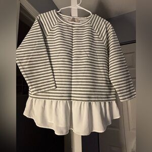 LOFT Women's Gray and White Striped Sweater